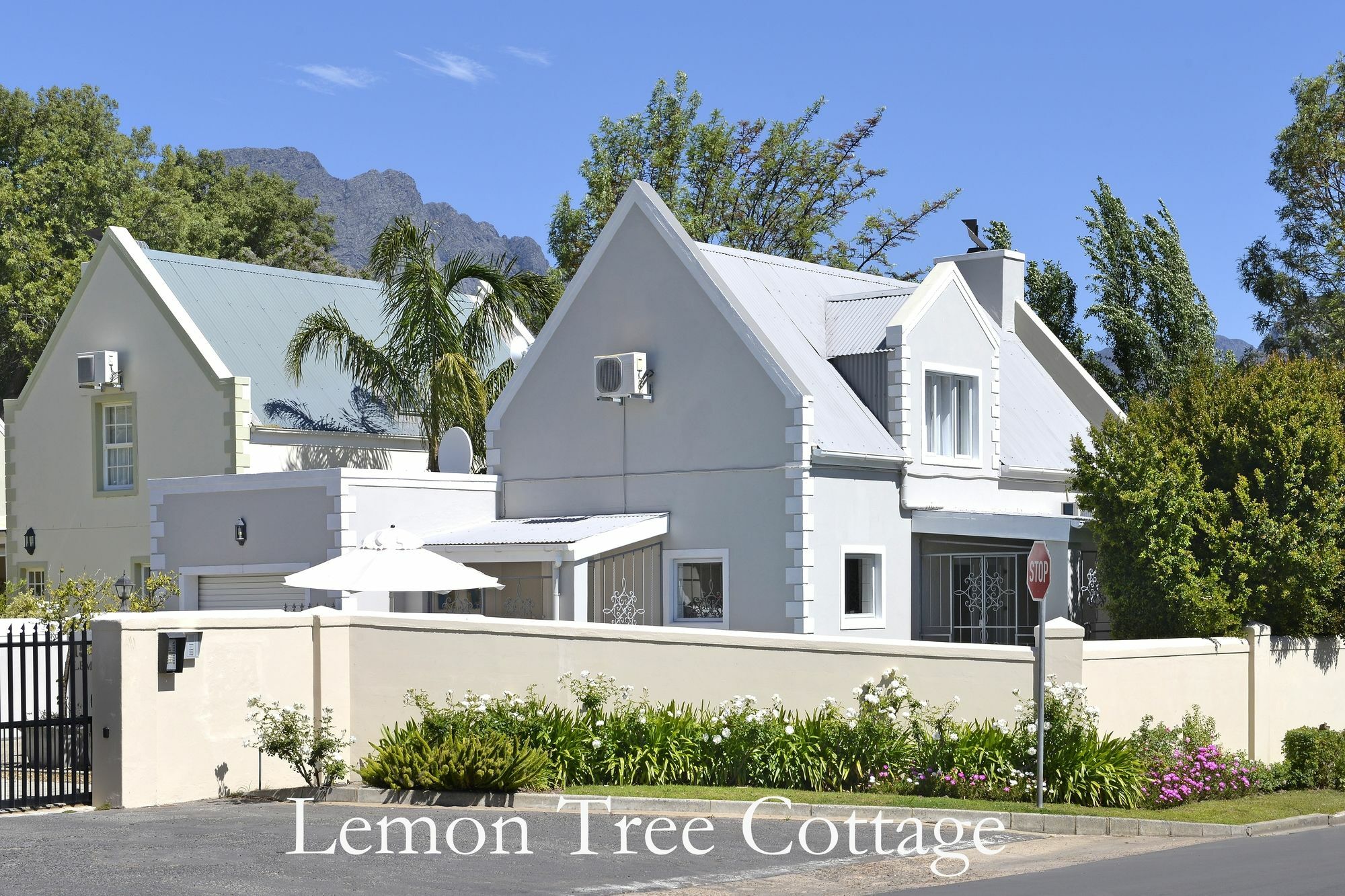 Lemon Tree Cottage Self Catering ฟรันเชิค ภายนอก รูปภาพ